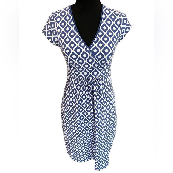 GUC BODEN Faux Wrap Knit Dress, 2 Petite, Blue/White geometric Floral Pattern - Picture 3 of 11